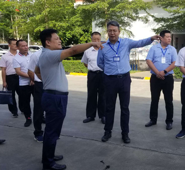 “我為加快推進海南自由貿(mào)易港建設作貢獻”—-工委委員、紀工委書記、監(jiān)委 主任林鵬赴公交公司進行調(diào)研